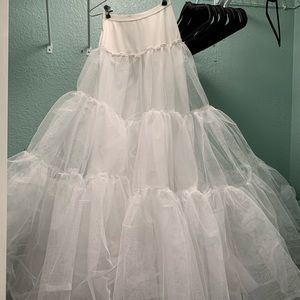 Wedding gown apparel